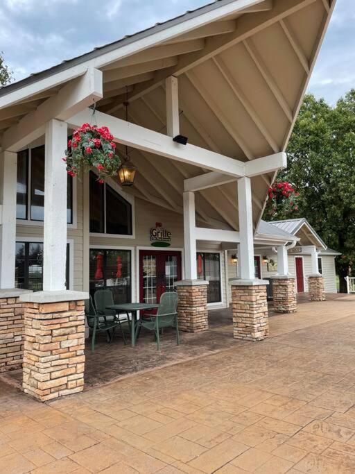 Penthouse Suite At Holiday Hills Book Today Branson Eksteriør billede